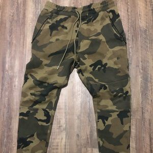 Pacsun camo joggers